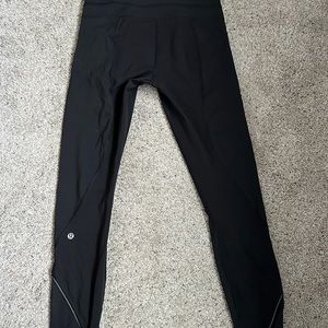 Lululemon leggings size 6
